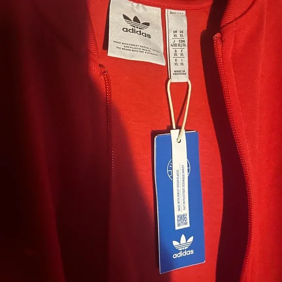 Adidas Bold Red Jacket - Picture 3 of 4